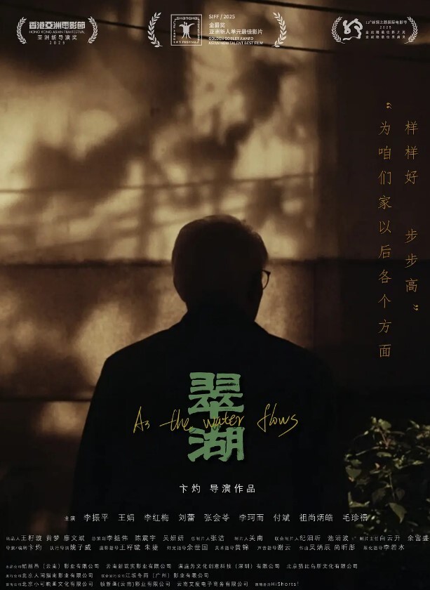 破解居家摄像头年轻夫妻大白天的就在沙发上啪啪啪 - 奶糖视频