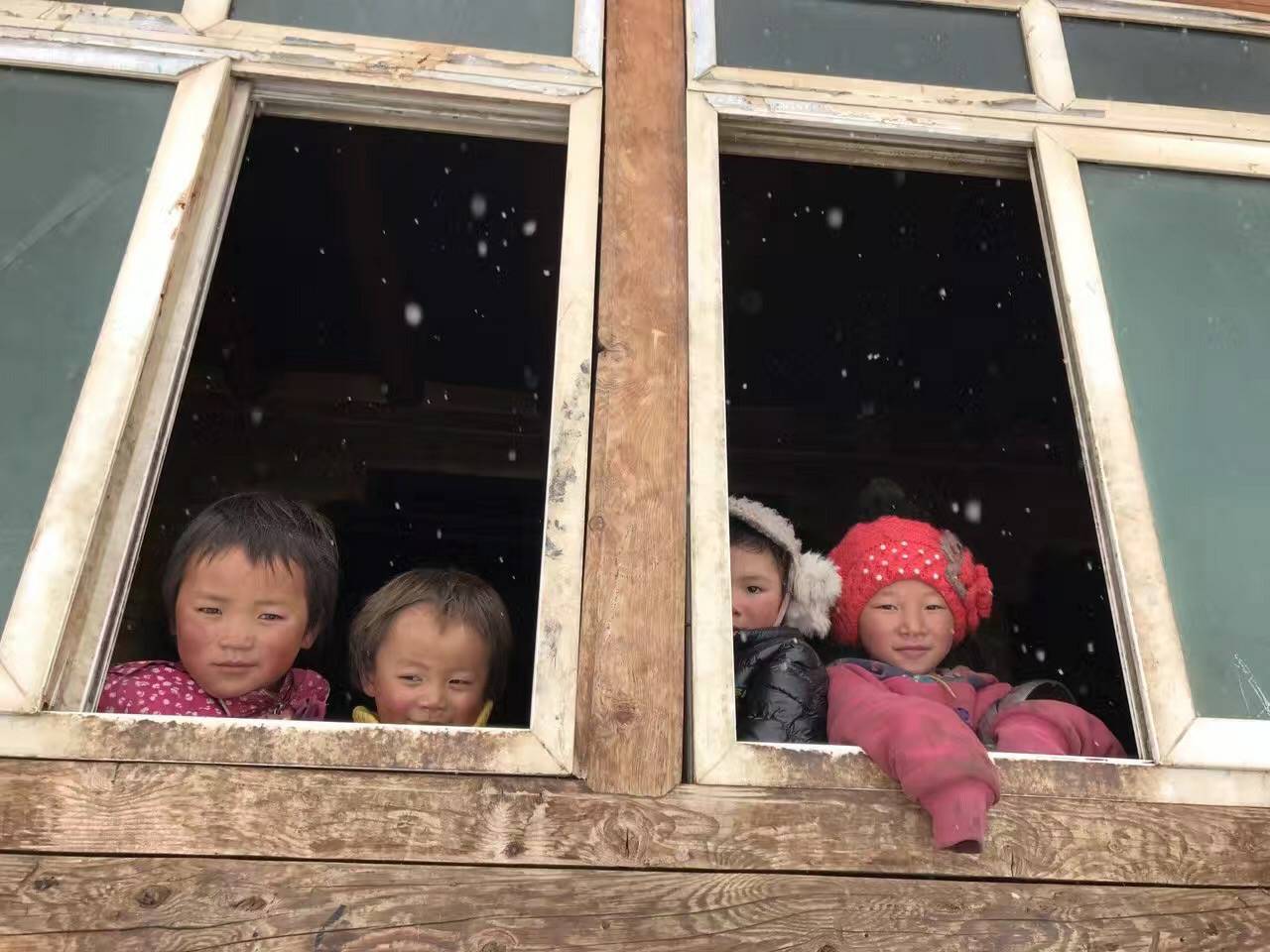 米兰app官方版web站-米兰(中国)公益回顾丨家国同欢月同圆 温暖满载甘孜州(图9)