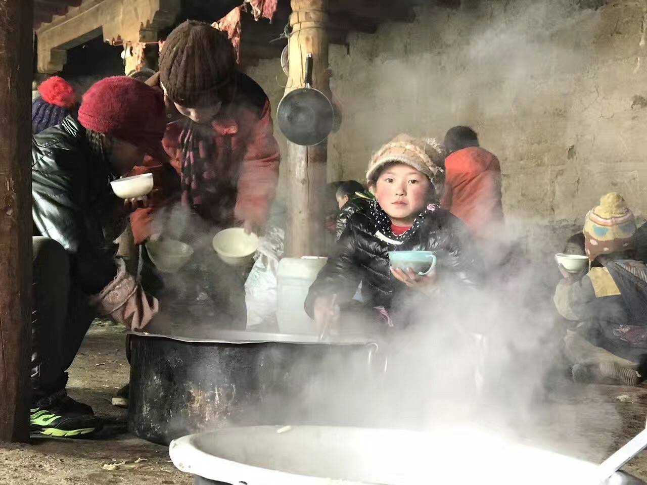 米兰app官方版web站-米兰(中国)公益回顾丨家国同欢月同圆 温暖满载甘孜州(图10)